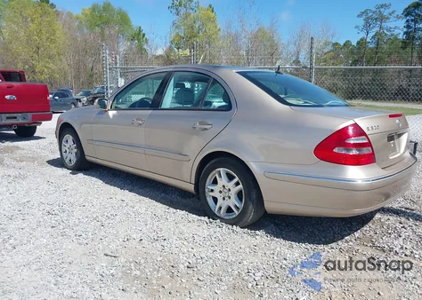 2003 Mercedes-Benz E 320 z USA, uszkodzony, nr VIN WDBUF65J13A122562